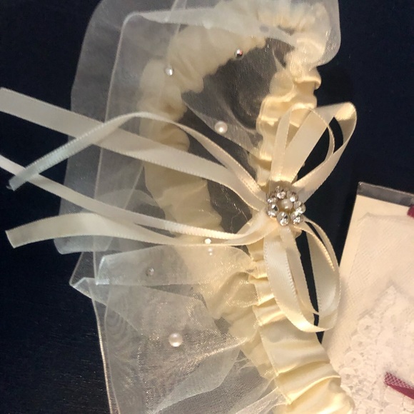 Wedding accessories for bride to be individually pricedin descriptionbut60forall - Picture 6 of 11